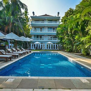 Safira River Front Resort